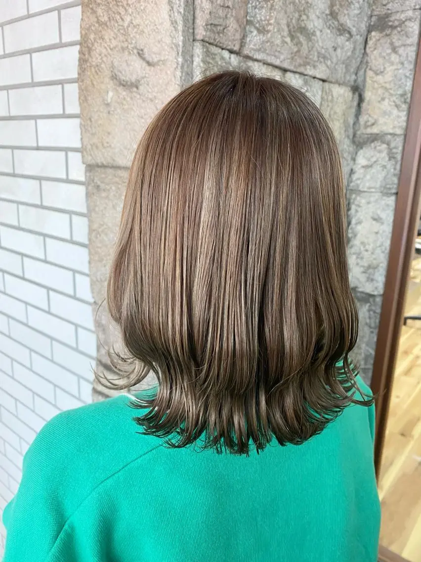 ミディアム カラー ハイライトカラー ハイライト ヘアカラー トリートメント 萩原 凌✄のヘアスタイル