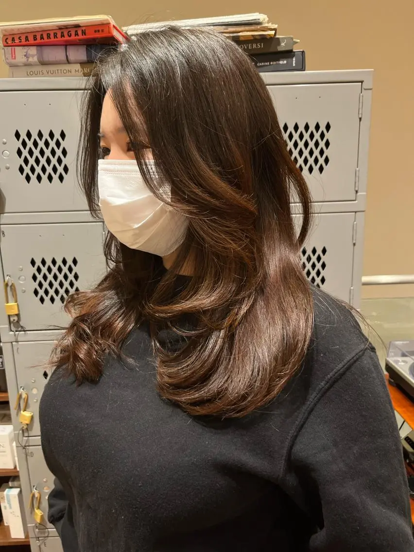 セミロング 外国人風カラー レイヤーカット ｼｮｰﾄｶｯﾄ 梅田 山下　すみれのヘアスタイル