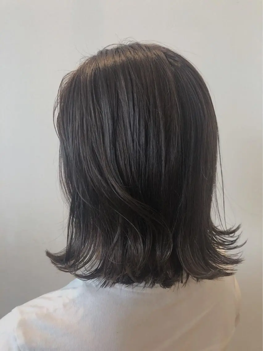 ミディアム カラー ヘアアレンジ 透明感カラー 外ハネヘア カット ヘアカラー トリートメント ニシダヒカリ🌙 髪質改善×似合わせのヘアスタイル