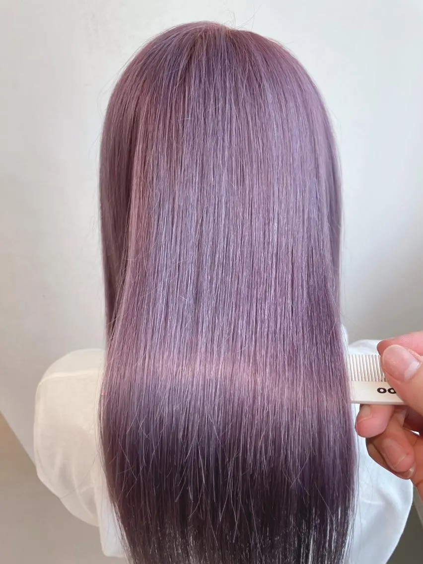 セミロング カラー バレイヤージュ ブリーチ ダブルカラー グラデーションカラー ハイライトカラー 岩戸 新のヘアスタイル