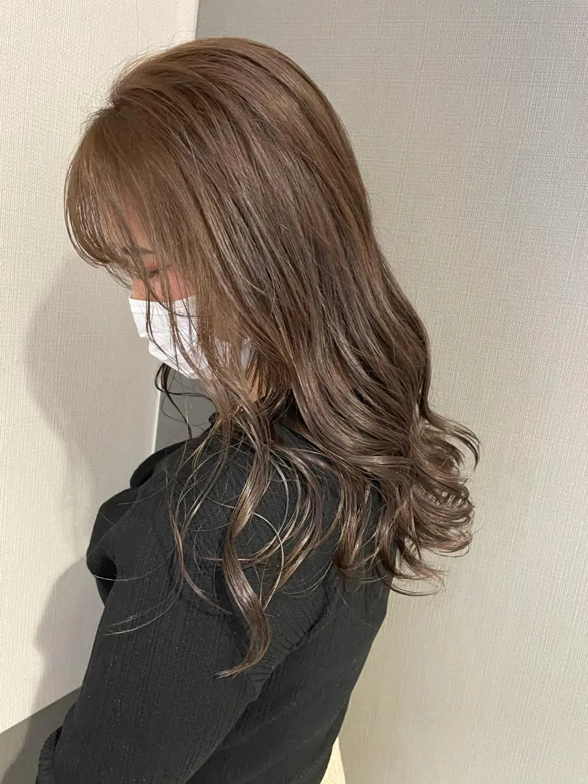 ロング カラー 透明感カラー イルミナカラー モデルさん募集中IT byALBUM八王子のヘアスタイル