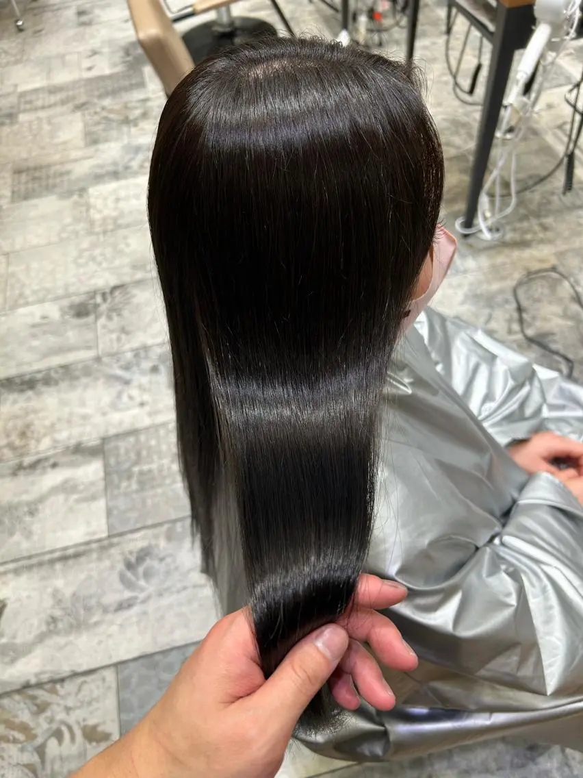 ロング カラー パーマ バレイヤージュ ブリーチ ケアブリーチ ダブルカラー ハイライトカラー カット ヘアカラー 縮毛矯正 トリートメント 銀座✨レイヤーカット 顔まわり/坂本亜裟海のヘアスタイル