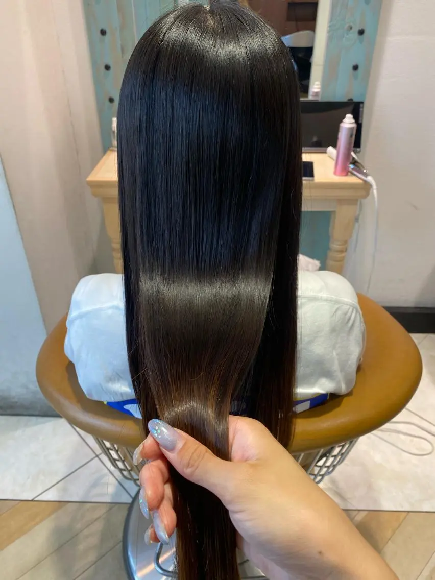 ロング トリートメント 髪質改善 縮毛の達人 矢井由真のヘアスタイル