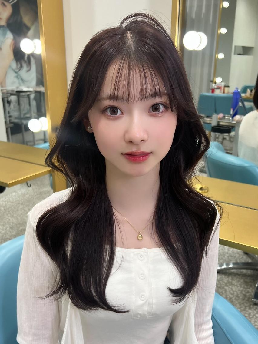 ロング カラー くびれヘア 韓国風ヘア レイヤーカット 小顔カット カット ヘアカラー トリートメント 坂田 奈菜子のヘアスタイル