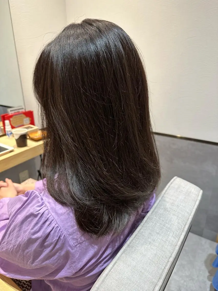 セミロング カラー カット ヘアカラー やまぐち あやみのヘアスタイル
