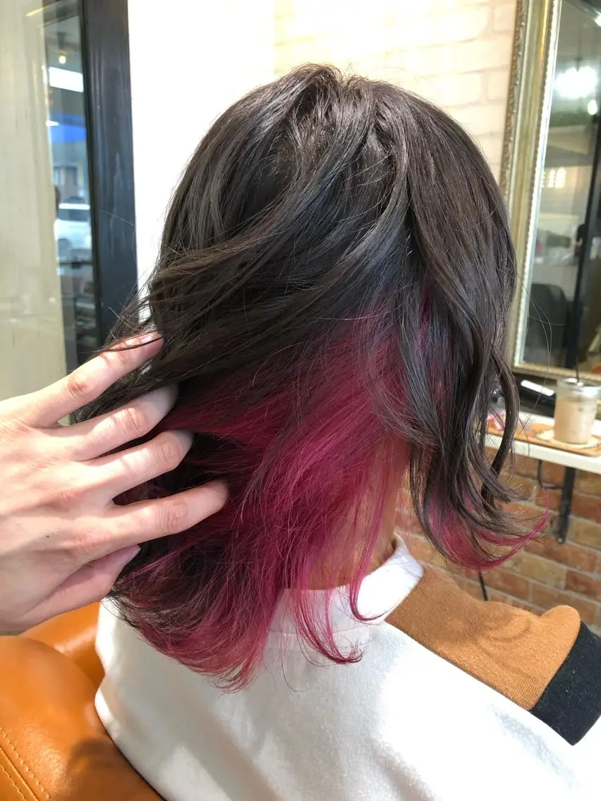 ミディアム カラー ヘアアレンジ インナーカラー トリートメント 濱田 ヒデキのヘアスタイル