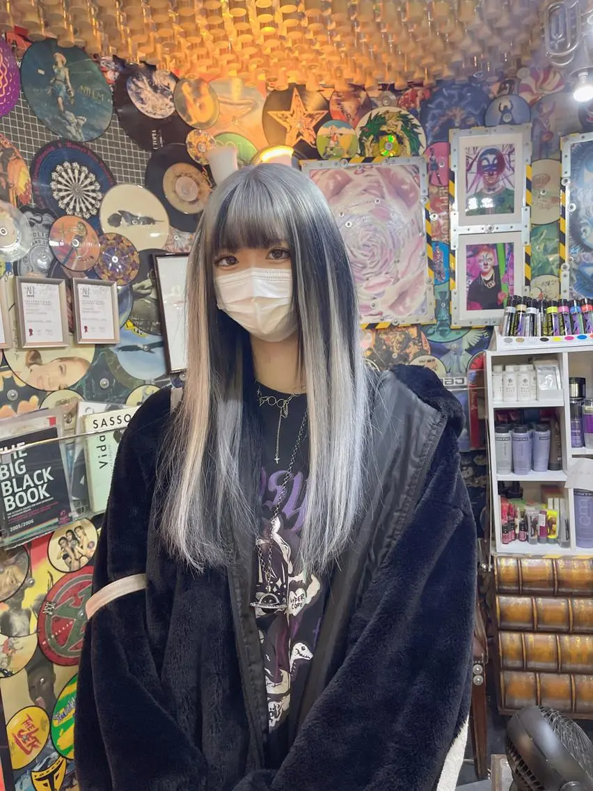 ロング カラー ヘアアレンジ ブリーチ ケアブリーチ ハイトーンカラー エクステ 🌈派手髪エクステ ブレイズ🌈ひろとのヘアスタイル
