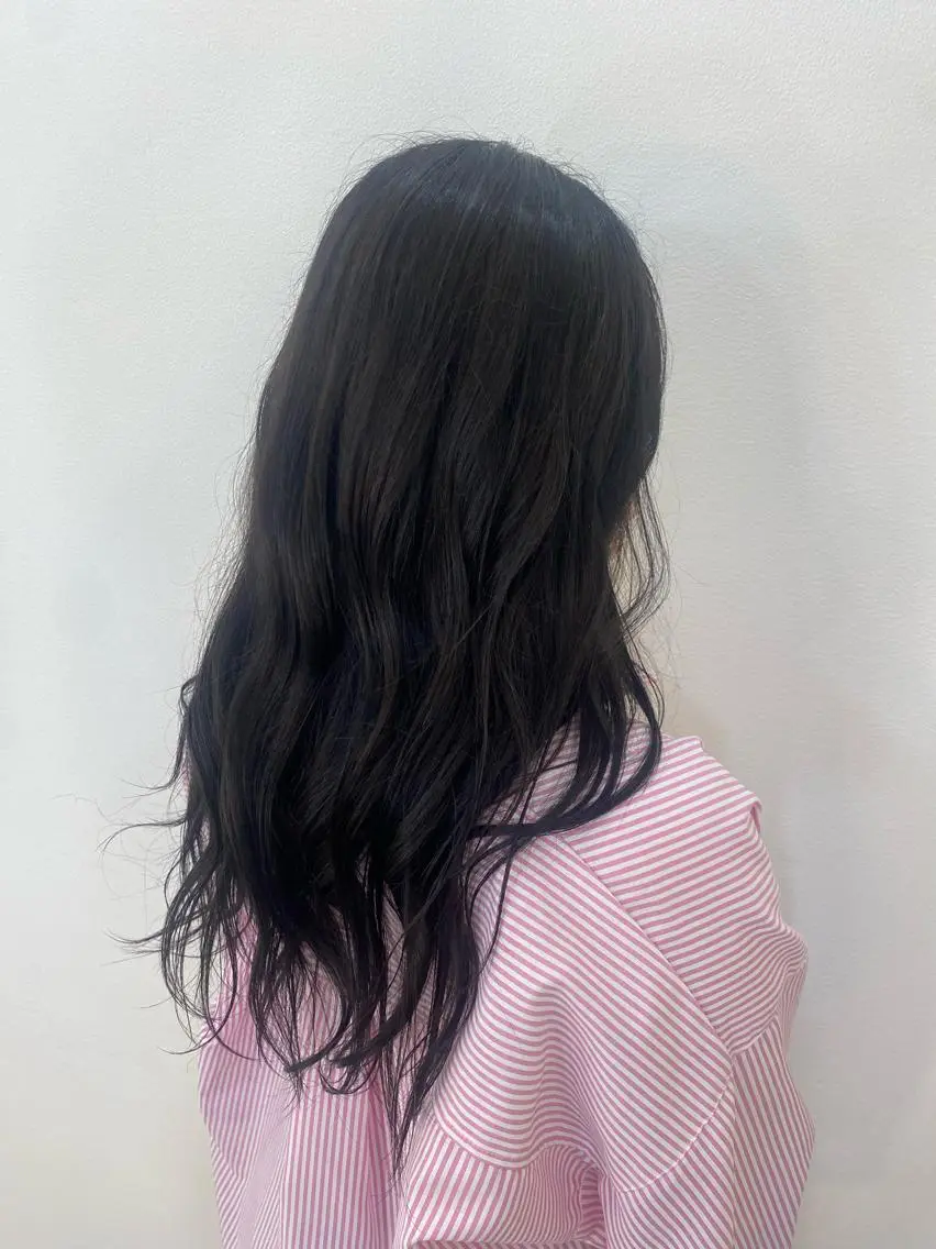 ロング 辻 友里香のヘアスタイル