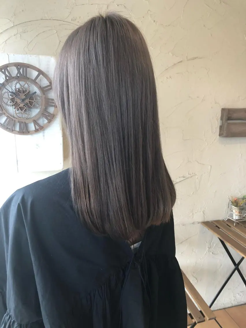 セミロング カラー Ichimura yurieのヘアスタイル
