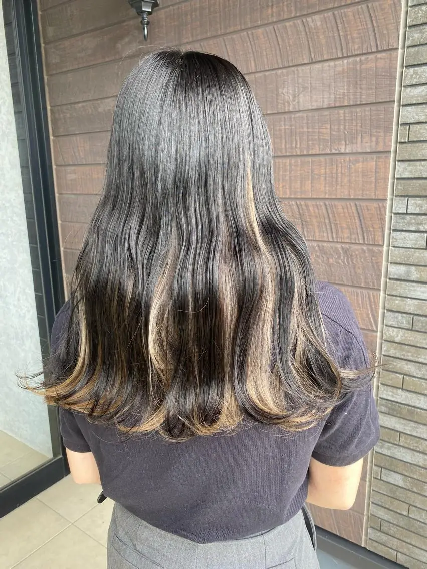 ロング カラー インナーカラー カット パーマ 縮毛矯正 earth尾形美穂 🫧髪質改善縮毛🫧のヘアスタイル