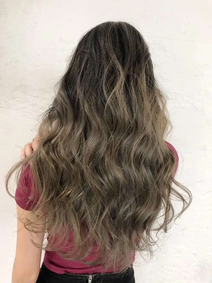 カラー レイヤーカット BLend 渋谷のヘアスタイル
