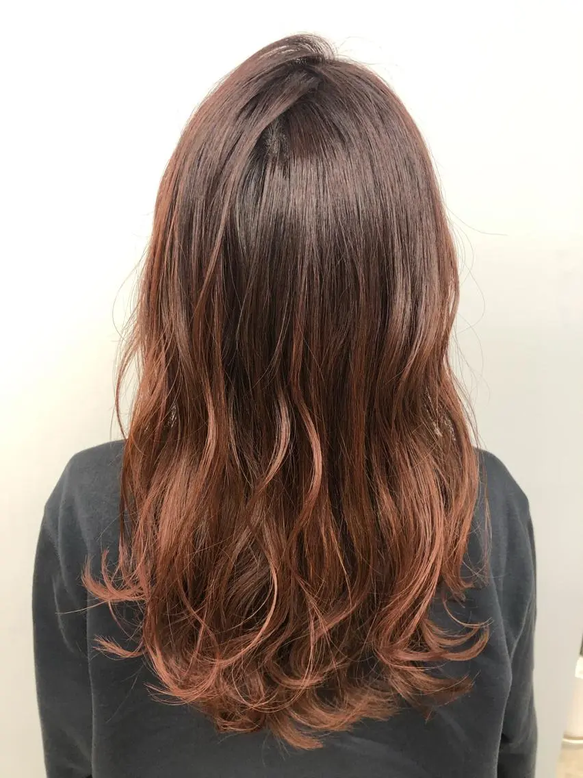 セミロング カラー グラデーションカラー ピンクカラー 代表 YUKI ☆のヘアスタイル