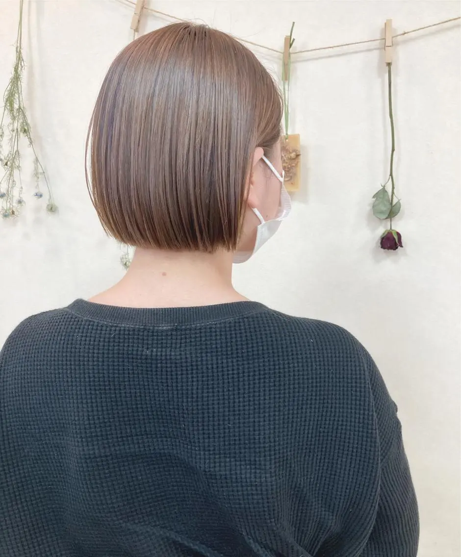 ショート カラー 切りっぱなしボブ ショートボブ ハンサムショート ベージュカラー ブリーチ カット ヘアカラー トリートメント 初めてのショート お任せください✂️のヘアスタイル