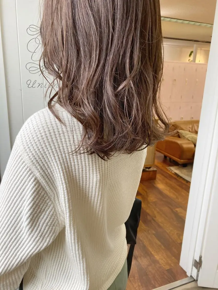 セミロング カラー ブリーチ ケアブリーチ ハイライトカラー ハイライト トリートメント 小木曽智美 /ボブ/ショートのヘアスタイル