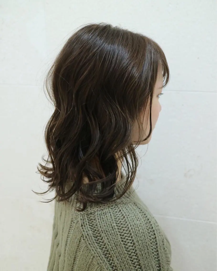 セミロング カラー アディクシーカラー カット ヘアカラー トリートメント 斉藤 貴也のヘアスタイル