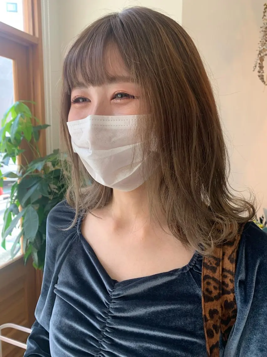 ミディアム カラー ベージュカラー ブリーチ ミルクティーベージュ ヘアカラー 中目黒🌼 🌼ハナのヘアスタイル