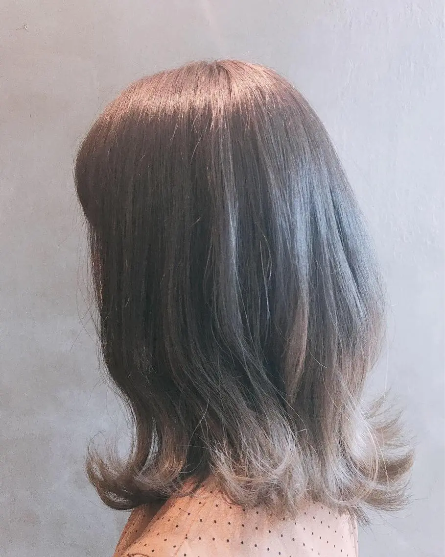 ミディアム カラー グラデーションカラー グレージュ 外ハネヘア カット ヘアカラー hair care ACRO店長　谷のヘアスタイル