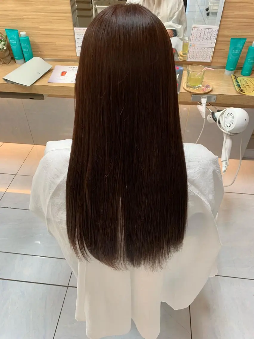 セミロング 髪質改善 トリートメント ヘアカラー トリートメント 髪質改善/縮毛矯正 /レイヤーカット岡部のヘアスタイル