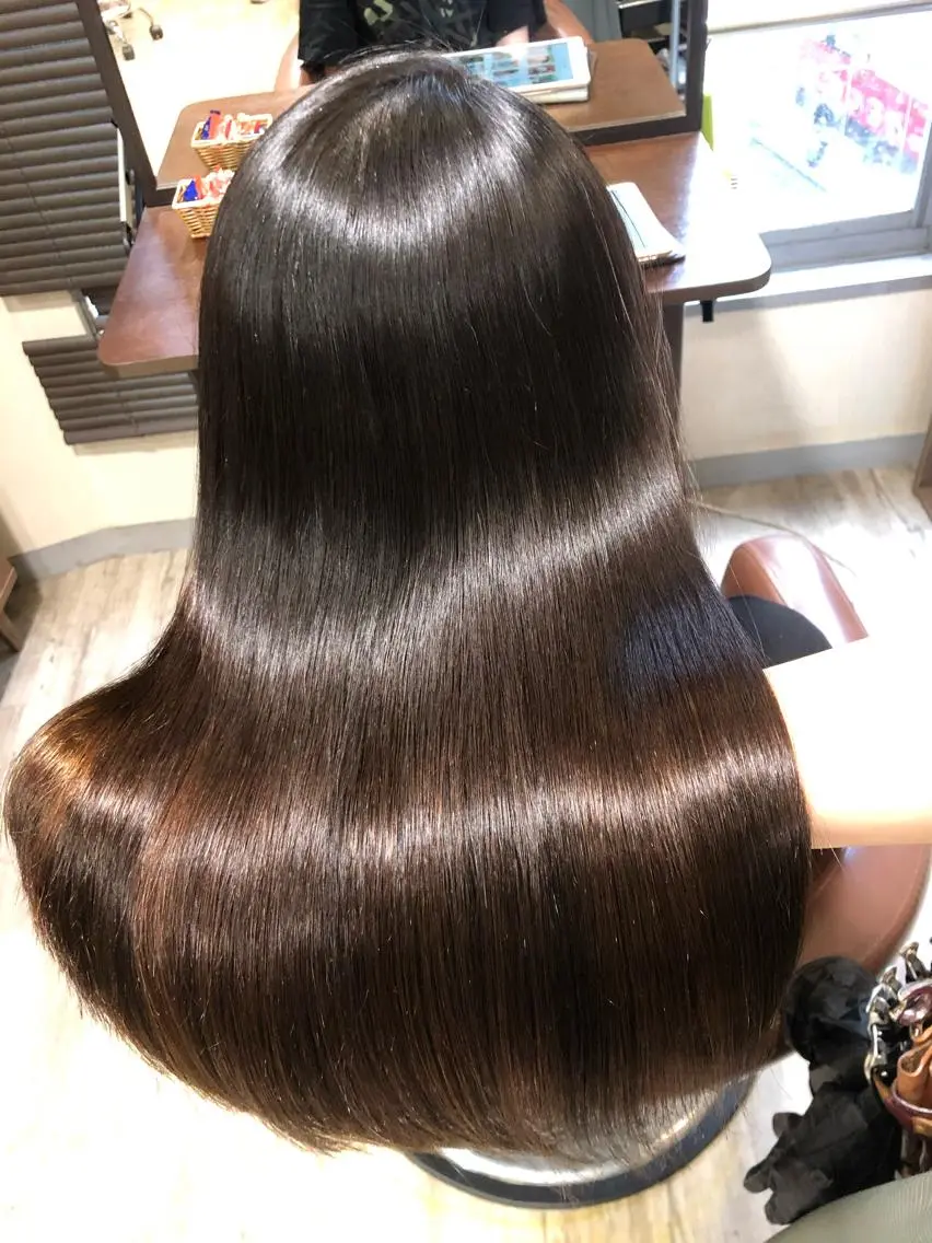 カラー SHIORI💜口コ ミNo.1艶カラーのヘアスタイル