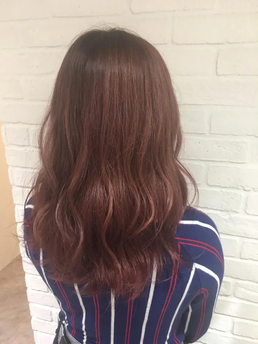 セミロング ヘアカラー フジサキ ケンのヘアスタイル