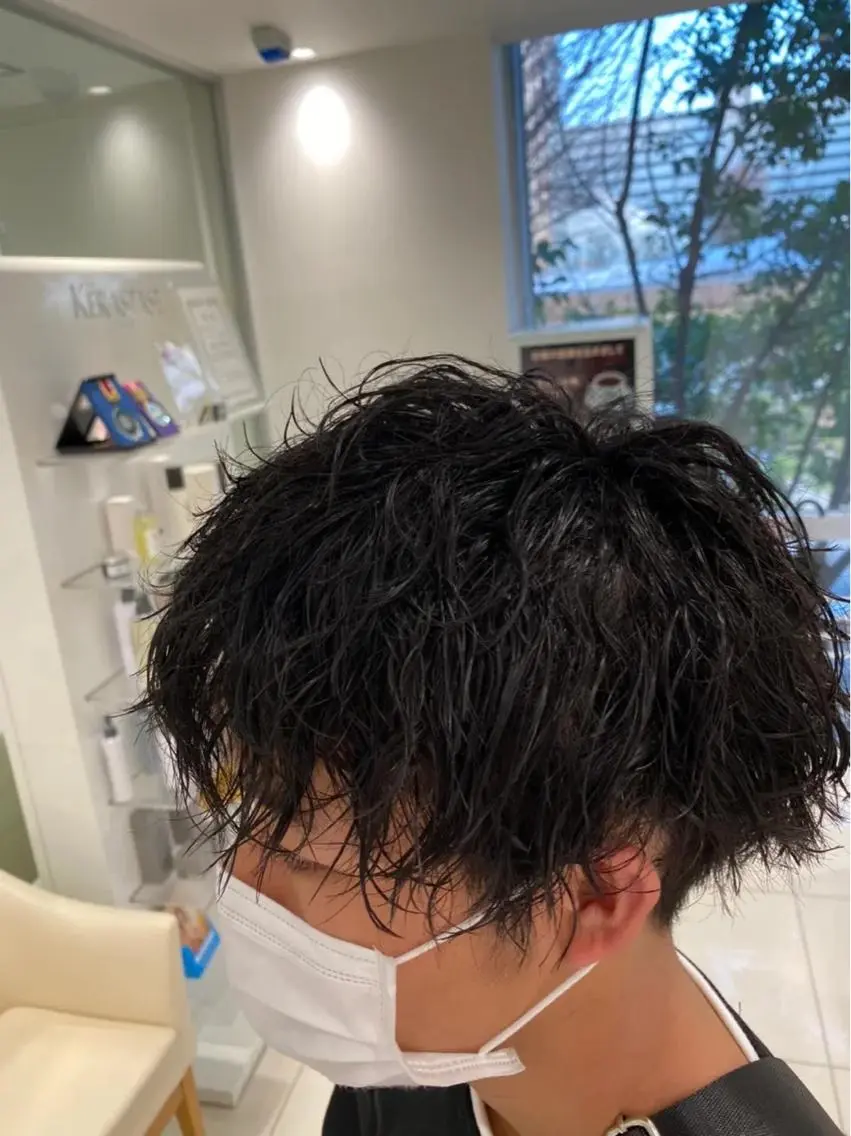 ショート パーマ メンズ マッシュ メンズパーマ メンズツイストパーマ ツイストパーマ 堀 舜介/メンズカットのヘアスタイル