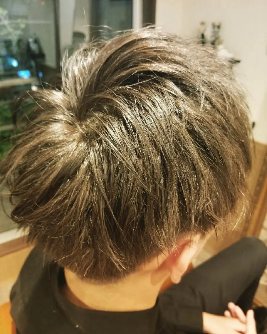 ショート メンズ カラー アディクシーカラー ブルーカラー 外国人風カラー spa hair ark 富井直美のヘアスタイル