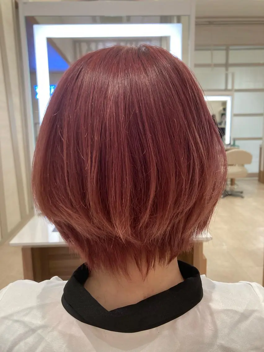 ショート カラー ピンクカラー ショートヘア 友利 眞帆のヘアスタイル