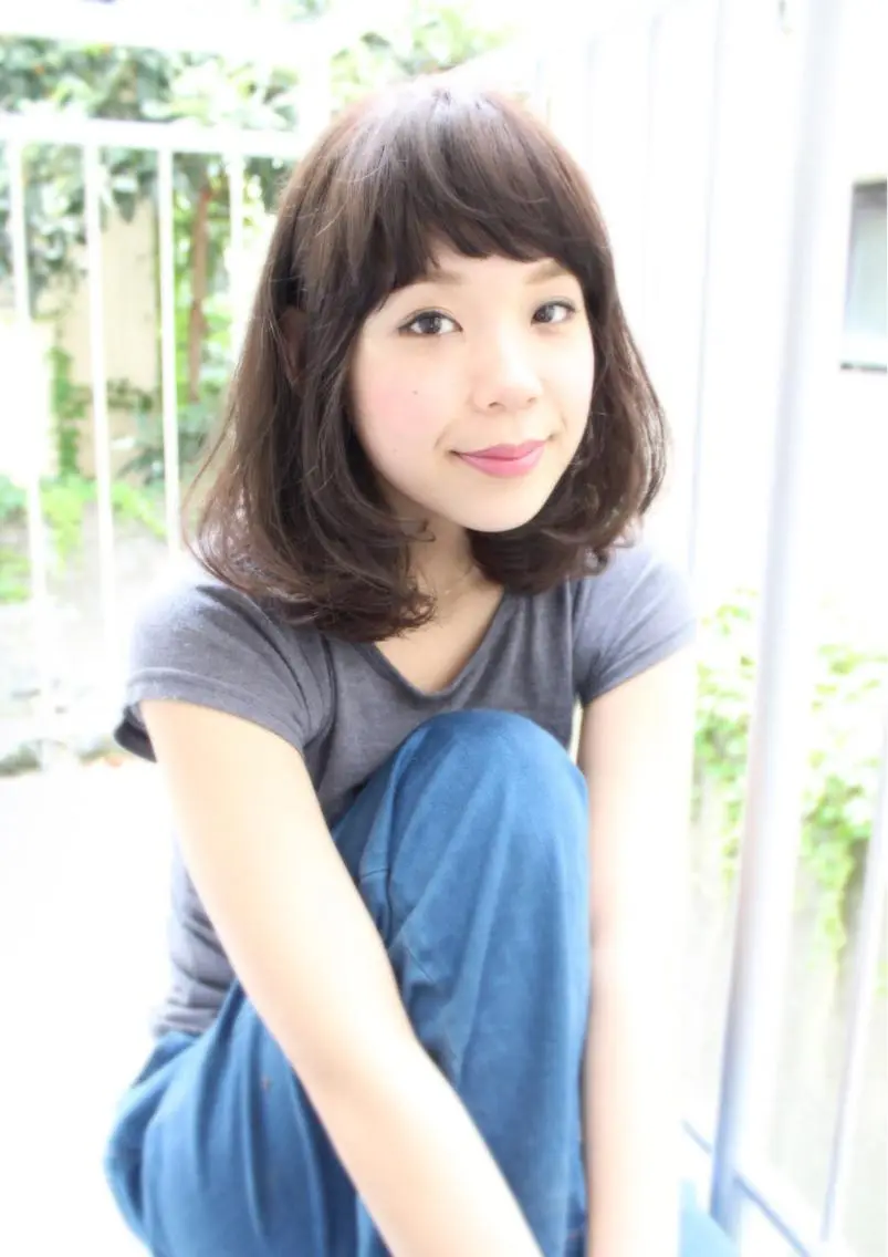 ミディアム 桑名 淳のヘアスタイル