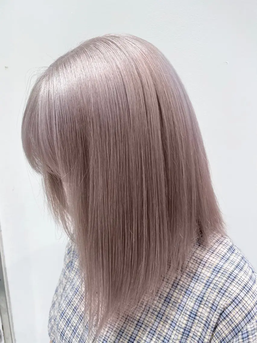ミディアム カラー ハイトーン特化 川井優汰のヘアスタイル