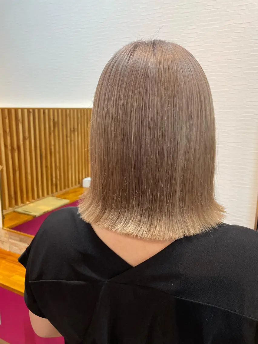 ミディアム カラー ブロンド ヘアカラー YUI/ ブリーチカラー🌷のヘアスタイル