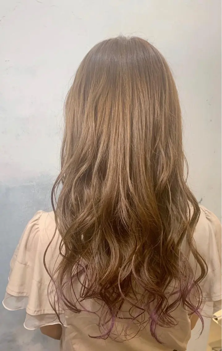 ロング カラー ベージュカラー ブリーチ パープルカラー ヘアカラー トリートメント 🍑艶髪✖️暖色系 ✨momoka🍑のヘアスタイル