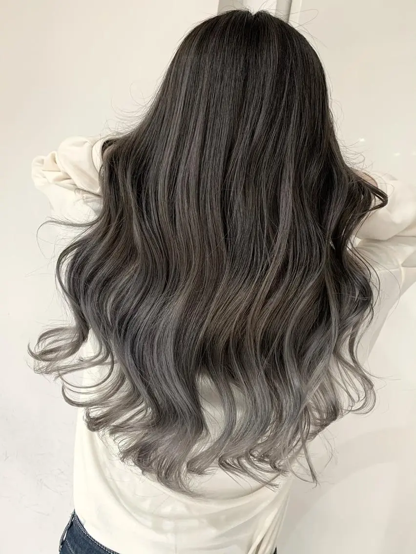 ロング カラー パーマ ヘアアレンジ 【公式】amble luxe池袋東口🩷のヘアスタイル