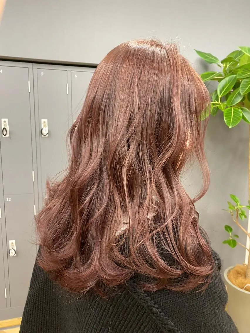 セミロング カラー ピンクカラー 🫧ふじたまゆ🫧 レイヤーカット✂︎のヘアスタイル