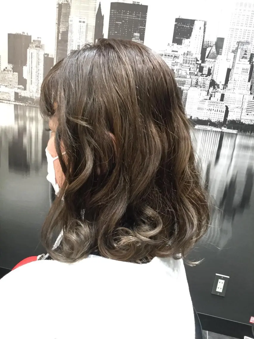 ミディアム Annon プライベートサロンのヘアスタイル