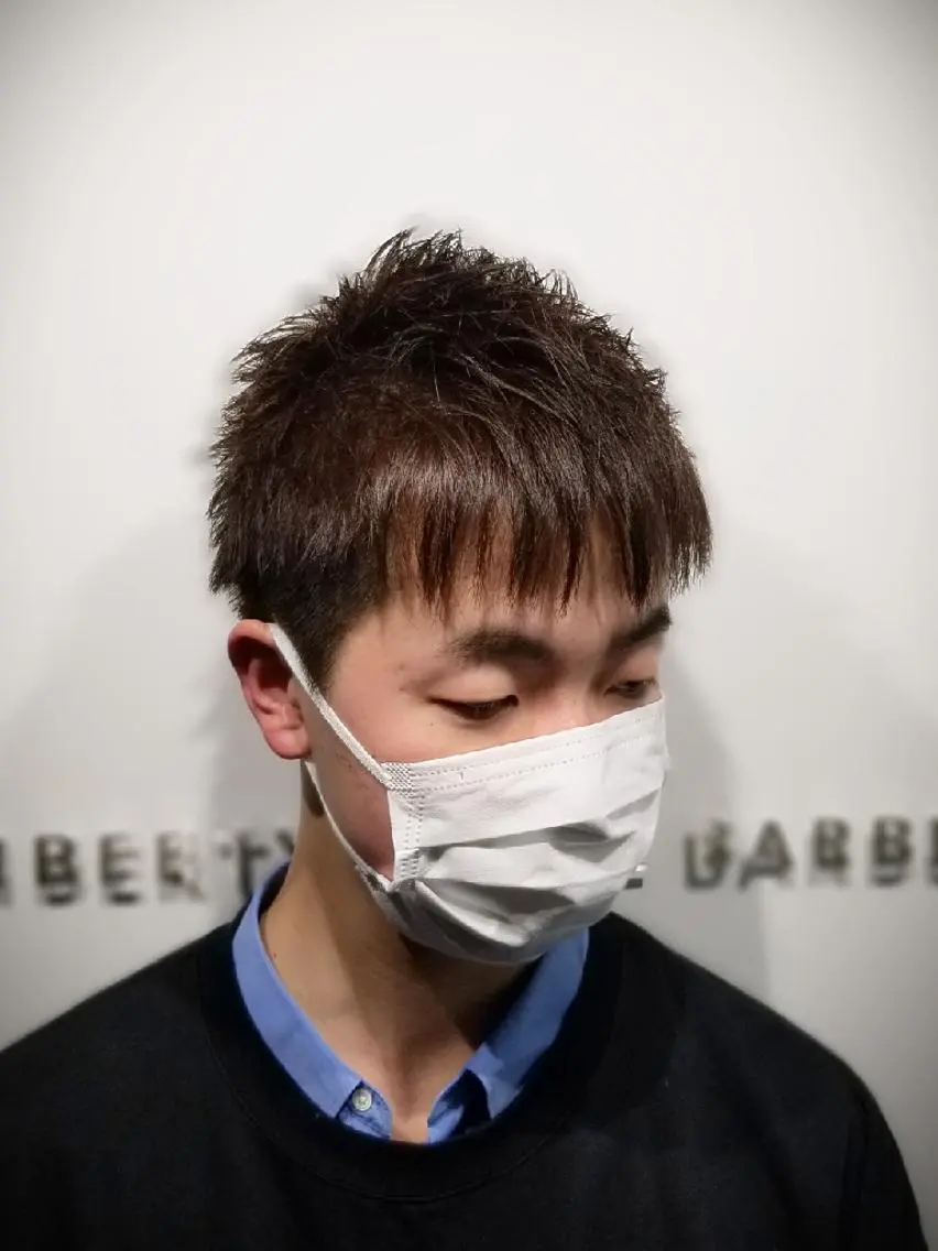 ショート カラー メンズ ツーブロック LIBERTY・野地 barber NDのヘアスタイル
