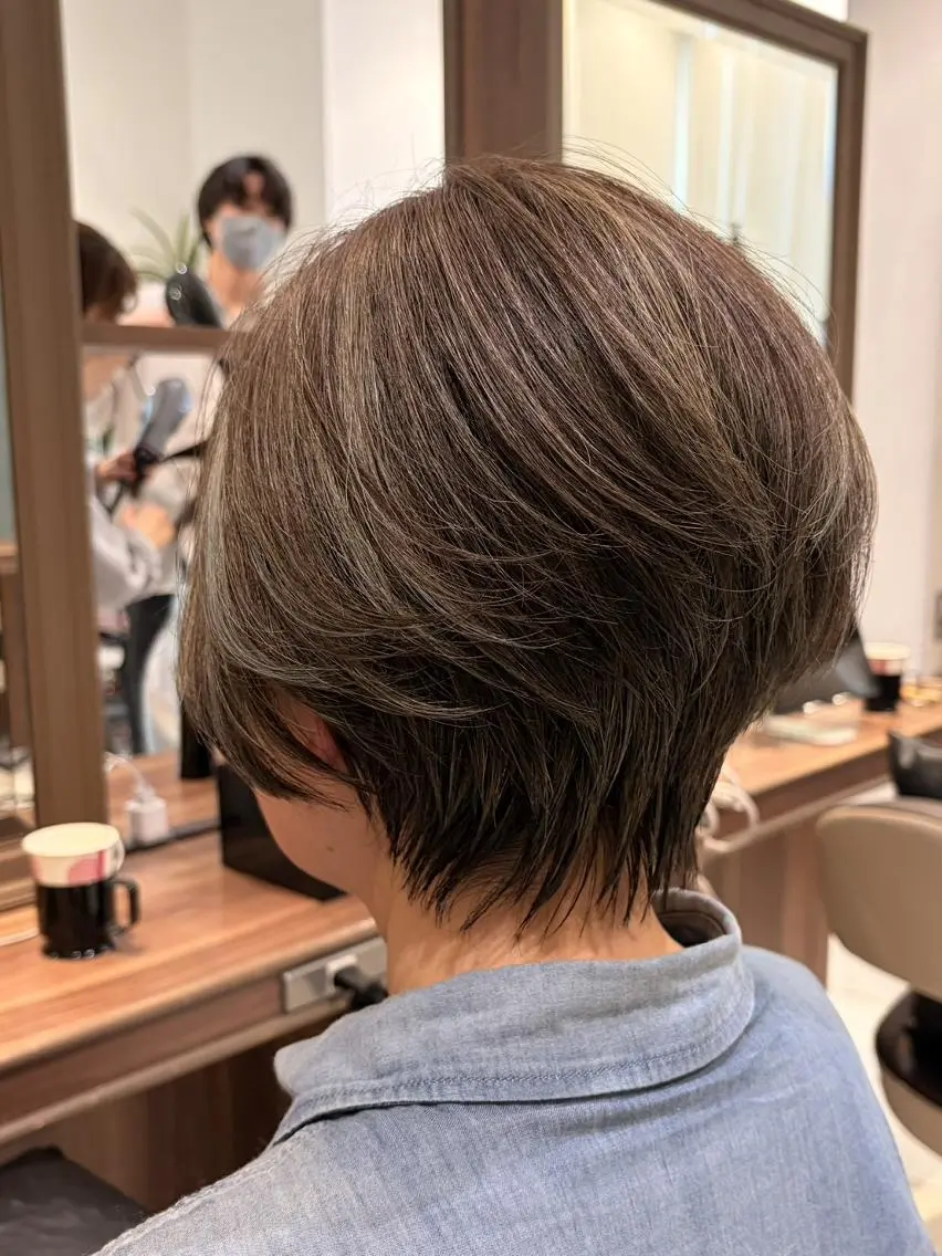 ショート カット ヘアカラー レイヤー🍒ウルフ 🤎店長anju🪽のヘアスタイル