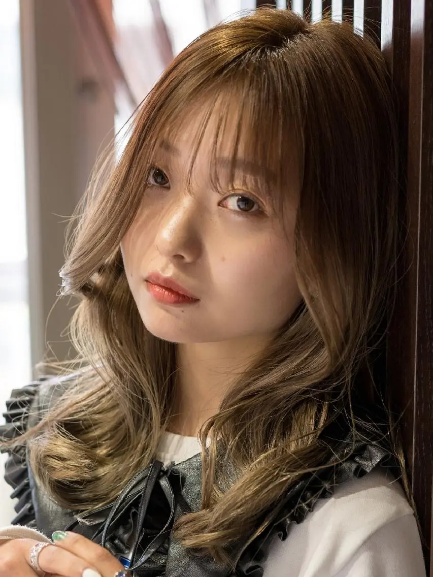 セミロング カラー 松尾 泰伸のヘアスタイル