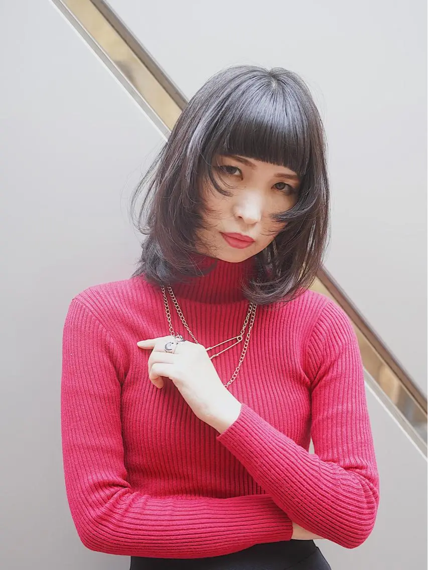 ミディアム 顔まわりレイヤー 姫カット レイヤーカット ウルフカット レイヤー/グレージュ メンズパーマのヘアスタイル