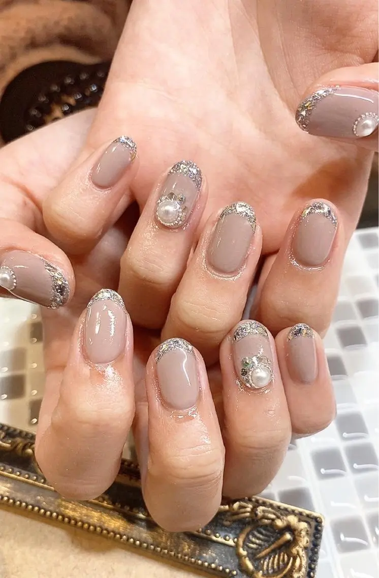 ネイル フレンチネイル ガラスフレンチ キラキラネイル nailist yuiのネイルデザイン