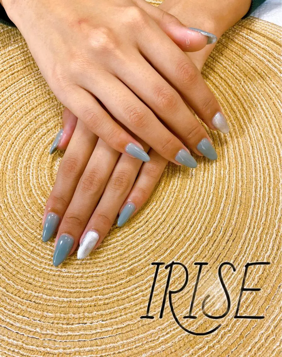 ネイル ワンカラーネイル シンプルネイル salon de iriseのマツエク・マツパデザイン