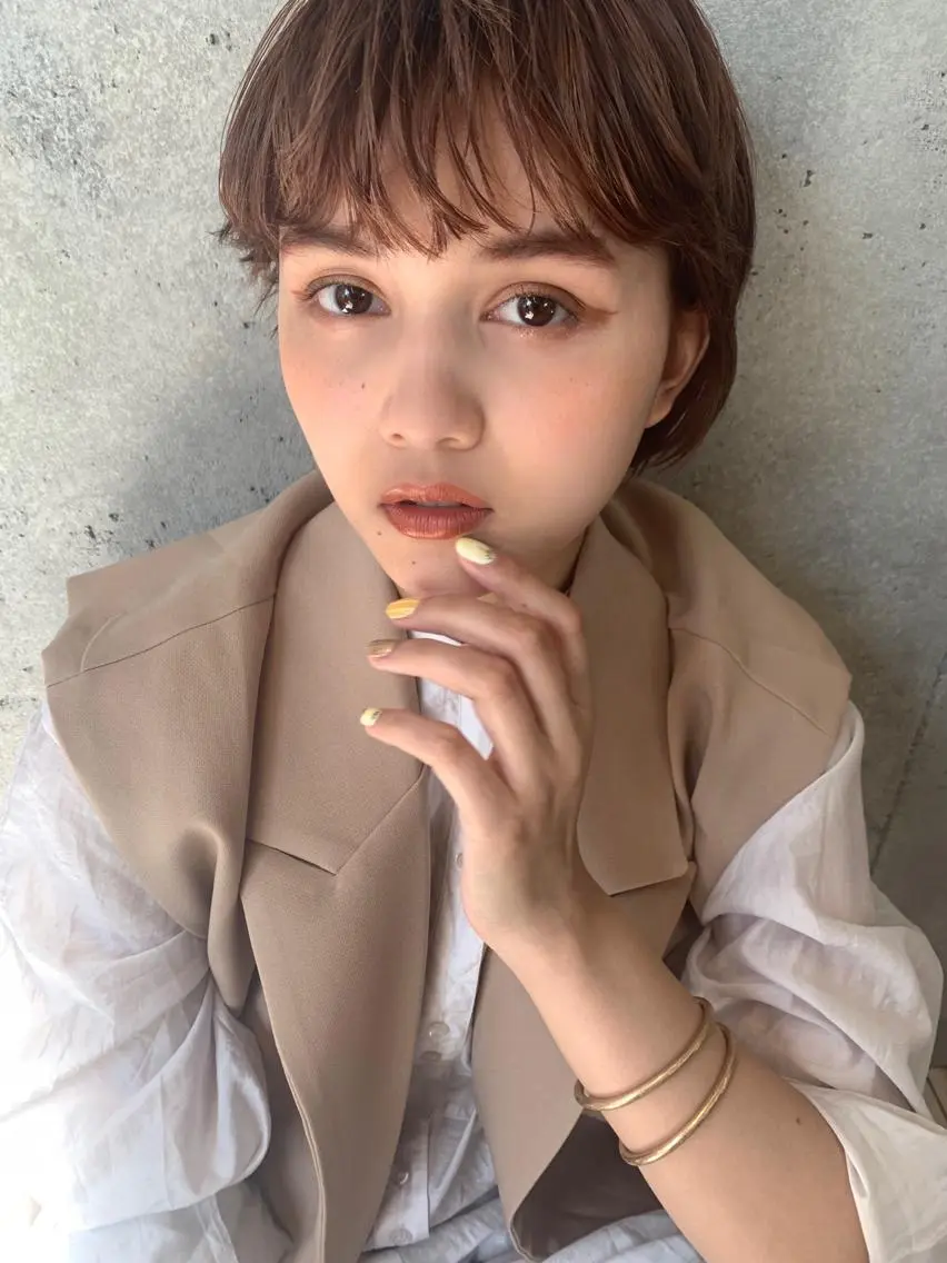 ショート カラー ヘアアレンジ ショートボブ オレンジ ボブ ショートヘア カット ヘアカラー トリートメント サナ🌱 切りっぱなしボブのヘアスタイル