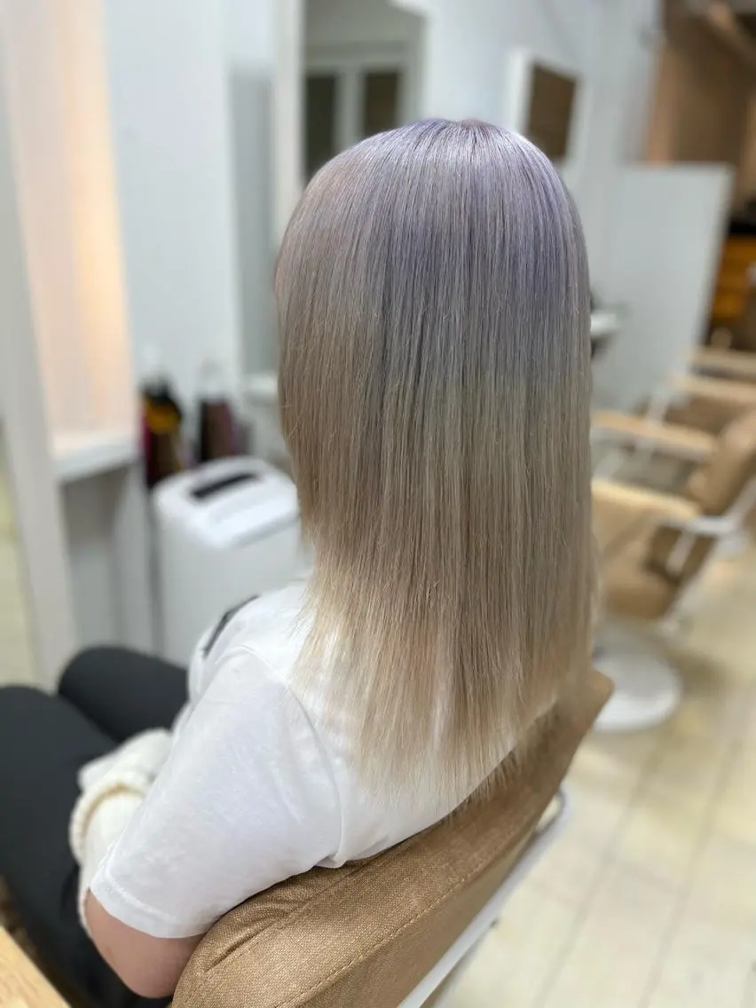セミロング カラー パーマ ヘアアレンジ メンズ キッズ ネイル マツエク・マツパ アイブロウ カット ヘアカラー トリートメント 🧡可愛い色落ち🧡 ハイトーン特化🧡のヘアスタイル