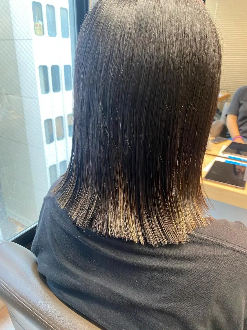 ミディアム パーマ 縮毛矯正 hina💟 透明感カラーのヘアスタイル