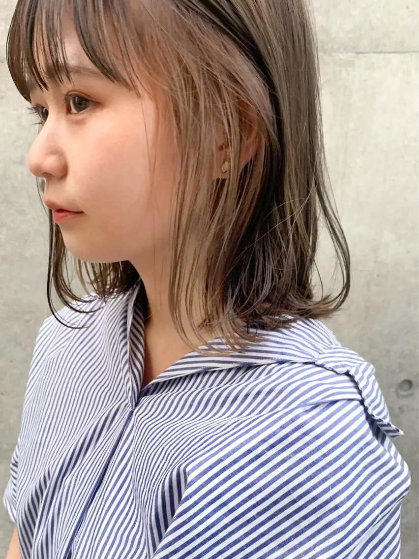 ミディアム カラー ベージュカラー ブリーチ ハイトーンカラー ハイトーンベージュ インナーカラー ヘアカラー wカラー 指名No1かけるのヘアスタイル