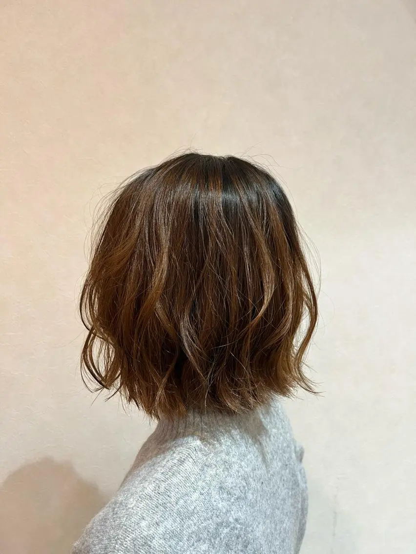 ミディアム sayaka 透明感カラーのヘアスタイル