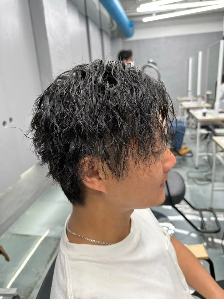 カラー パーマ メンズ 松戸レイヤーカット 塚原悠斗のヘアスタイル