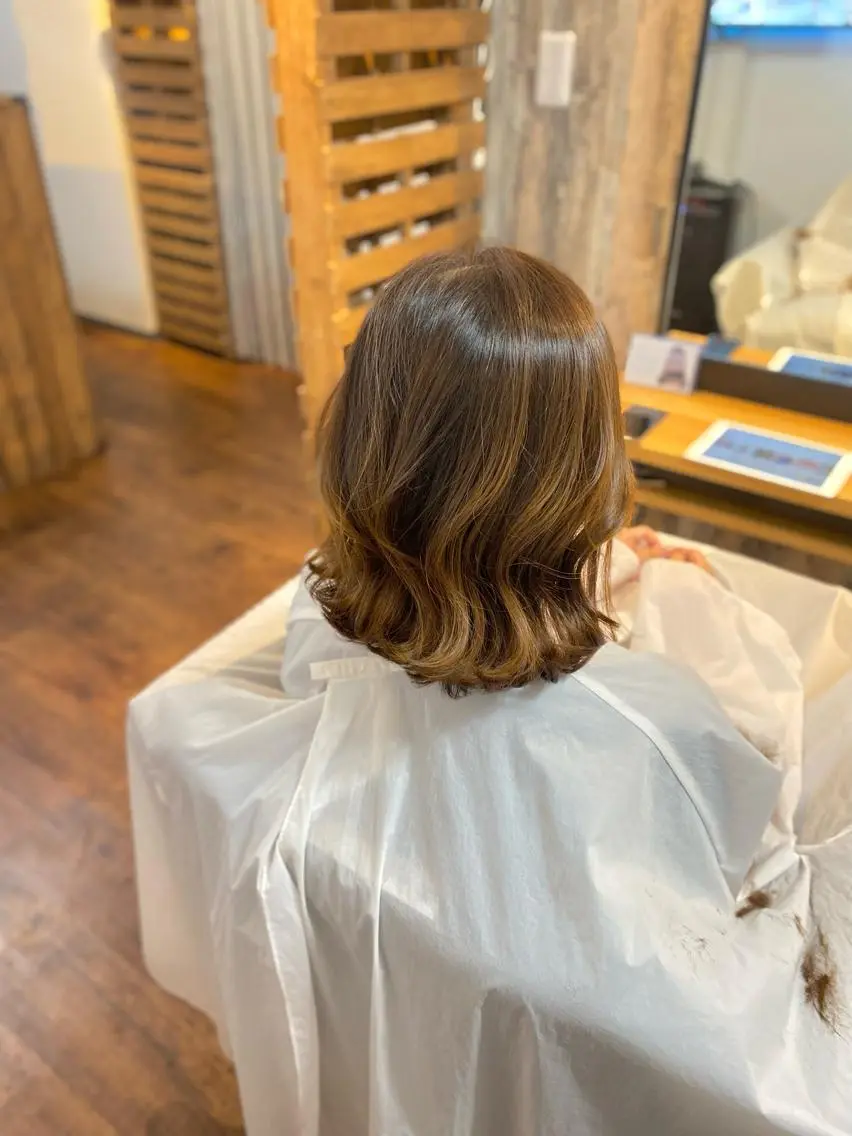 ミディアム カラー ブラウンカラー カット ヘアカラー Luzir⭐︎ GEN⭐︎のヘアスタイル