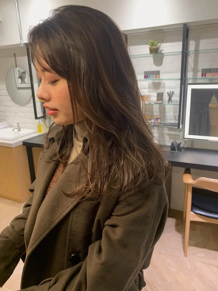 セミロング カット ヘアカラー トリートメント レイヤーカット 鈴木駿介のヘアスタイル