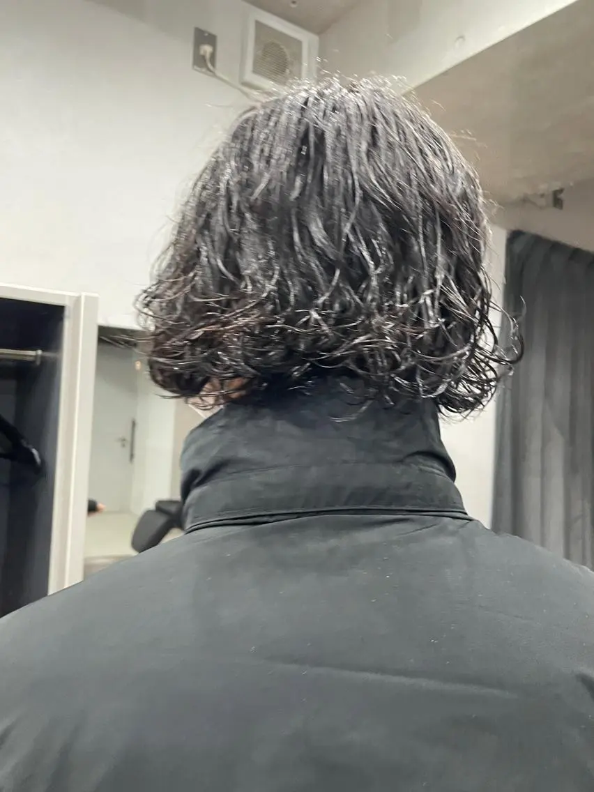 ショート パーマ メンズ 吉田一輝 外国人パーマのヘアスタイル