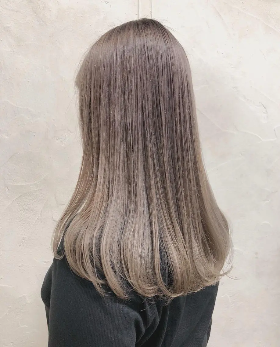 セミロング カラー ブリーチ グレージュ ミニモお気に入り数 No.1宍戸雄弥のヘアスタイル